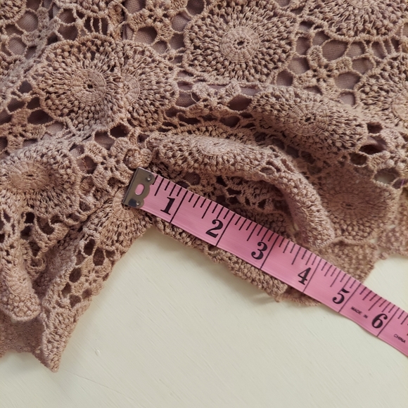 Umgee tan crochet high waisted shorts pull on M - Picture 4 of 6